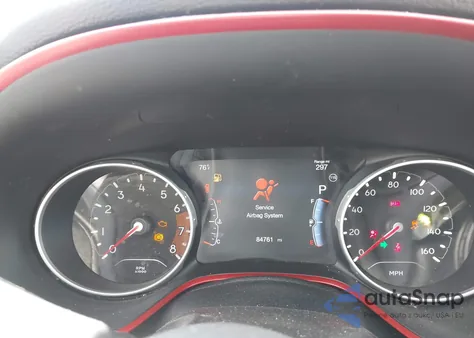 2018 Jeep Compass Trailhawk 4X4 z USA, uszkodzony, nr VIN 3C4NJDDB5JT450821